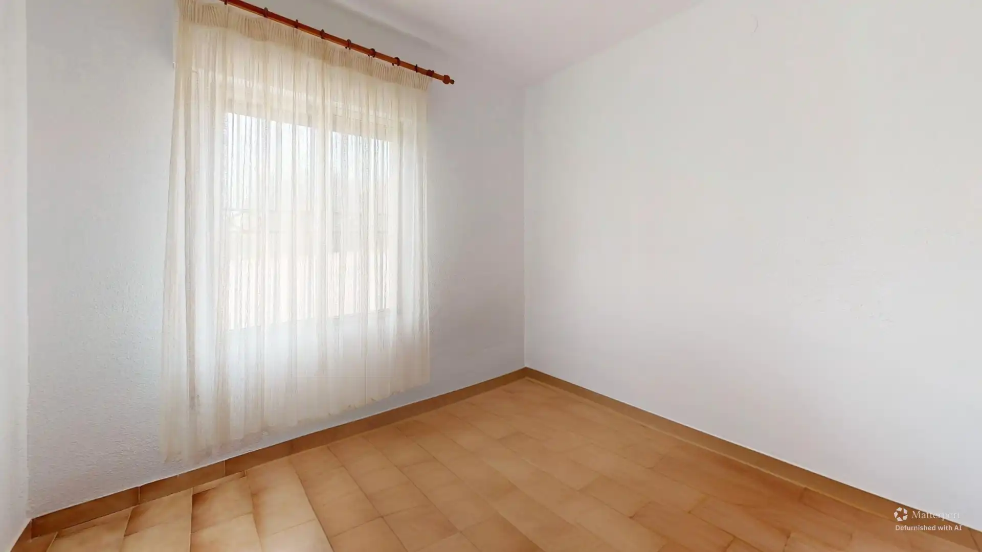 Habitación de Casa adosada en venta en Hellín con Jardín privado, Trastero y Amueblado