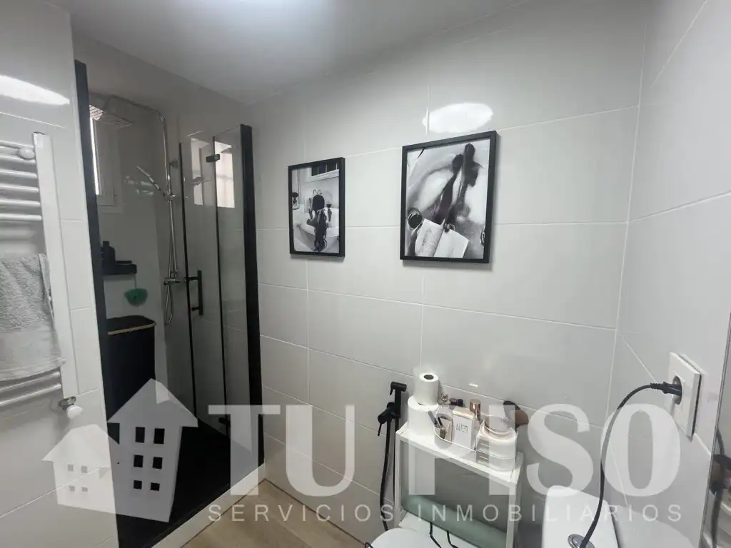 Baño de Piso en venta en Madrid con Aire acondicionado, Calefacción y Amueblado