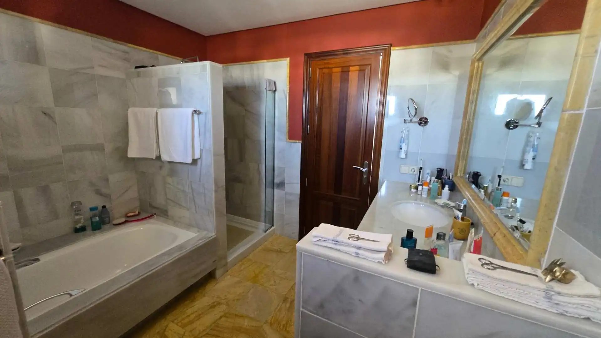 Bany de Casa o xalet en venda en Yaiza amb Jardí privat, Terrassa i Piscina