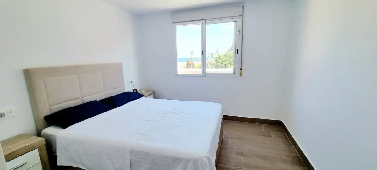 Habitación de Apartamento de alquiler en Águilas con Terraza