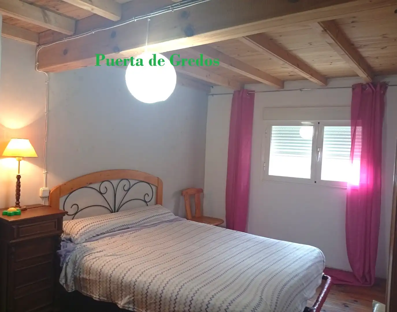 Habitación de Casa o chalet en venta en Nava del Barco con Calefacción, Parquet y Amueblado