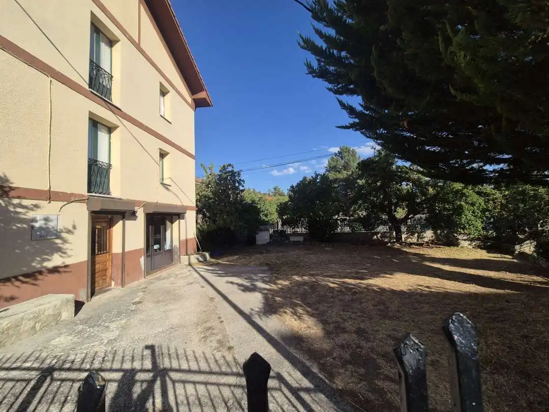 Vista exterior de Piso en venta en Valle de Tobalina con Calefacción, Jardín privado y Trastero