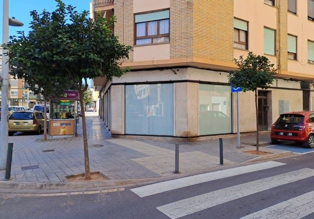 Vista exterior de Local de lloguer en Castellón de la Plana / Castelló de la Plana