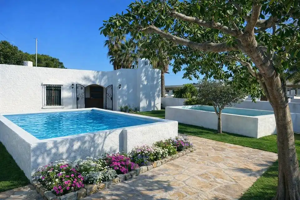 Piscina de Casa o chalet en venta en Almería con Jardín privado y Terraza