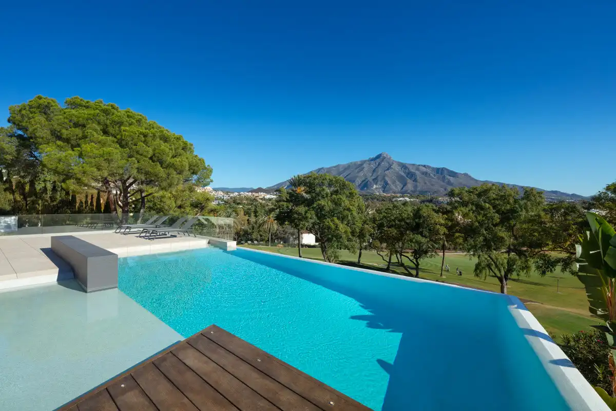 House with pool for sale in Marbella Centro, imagen 2