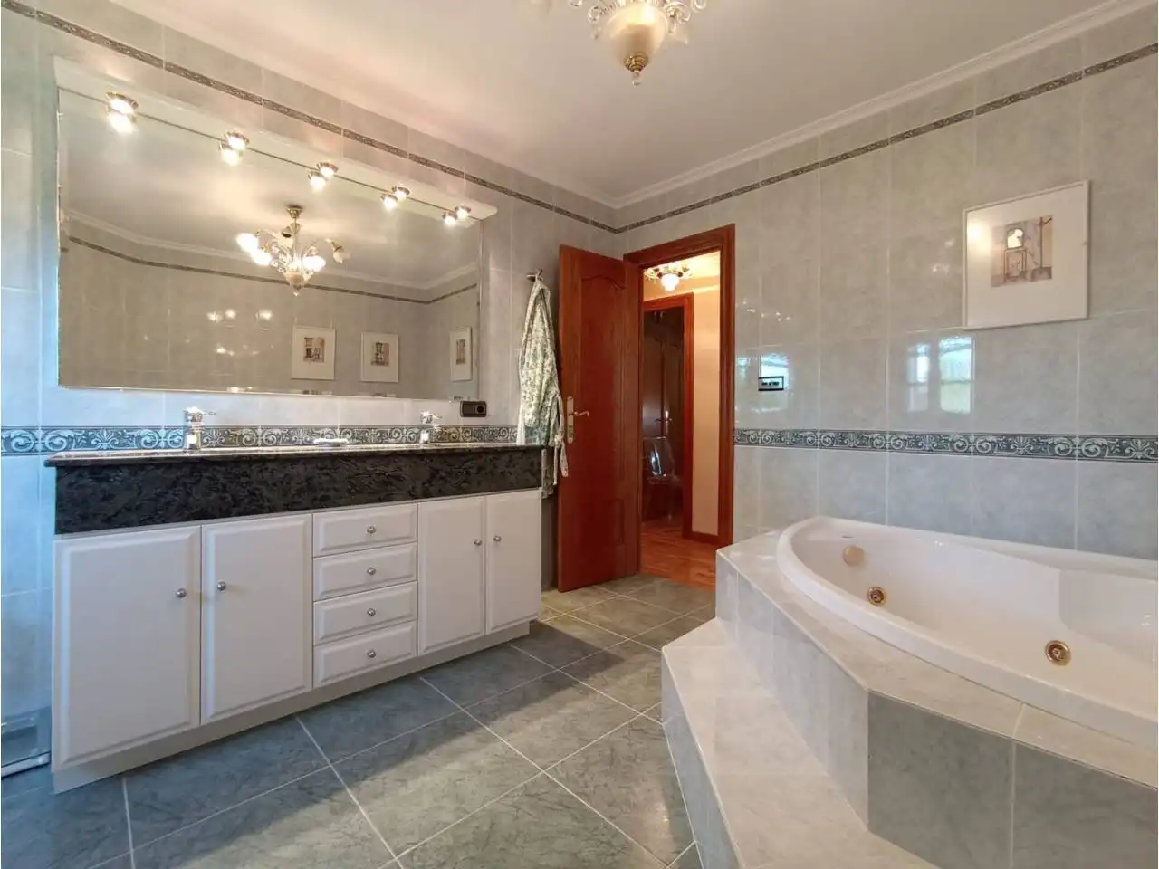 Baño de Casa o chalet en venta en Cogollos con Calefacción, Jardín privado y Terraza