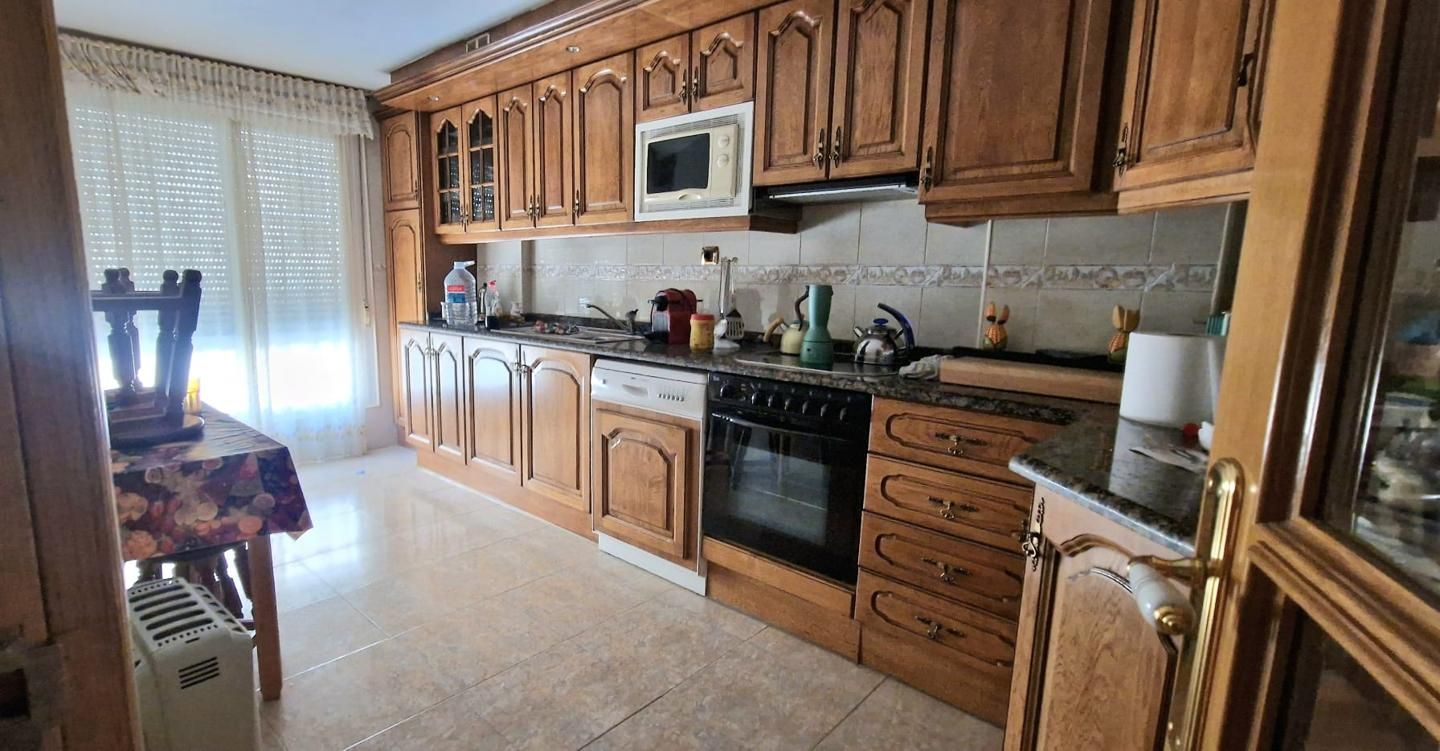 Kitchen of House or chalet for sale in  Zaragoza Capital  with Terrace and Storage room