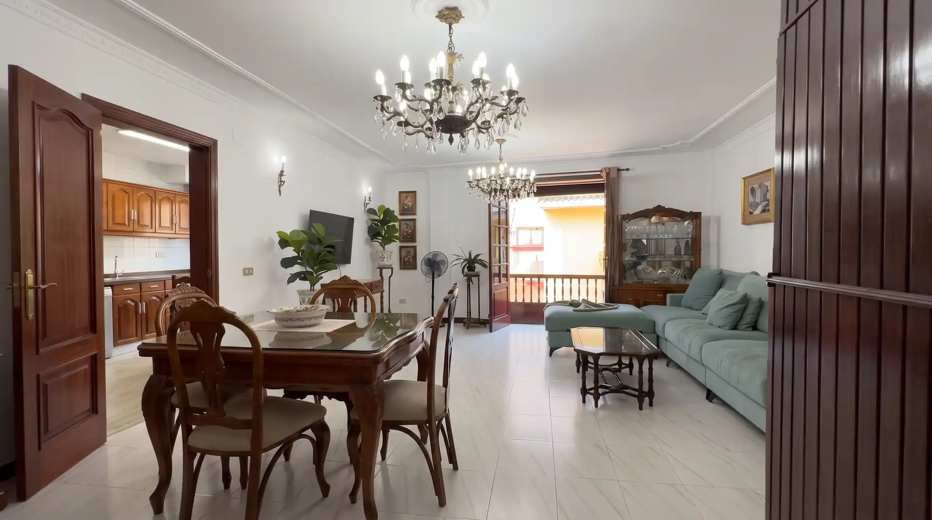 Sala d'estar de Apartament en venda en Playa Jardín