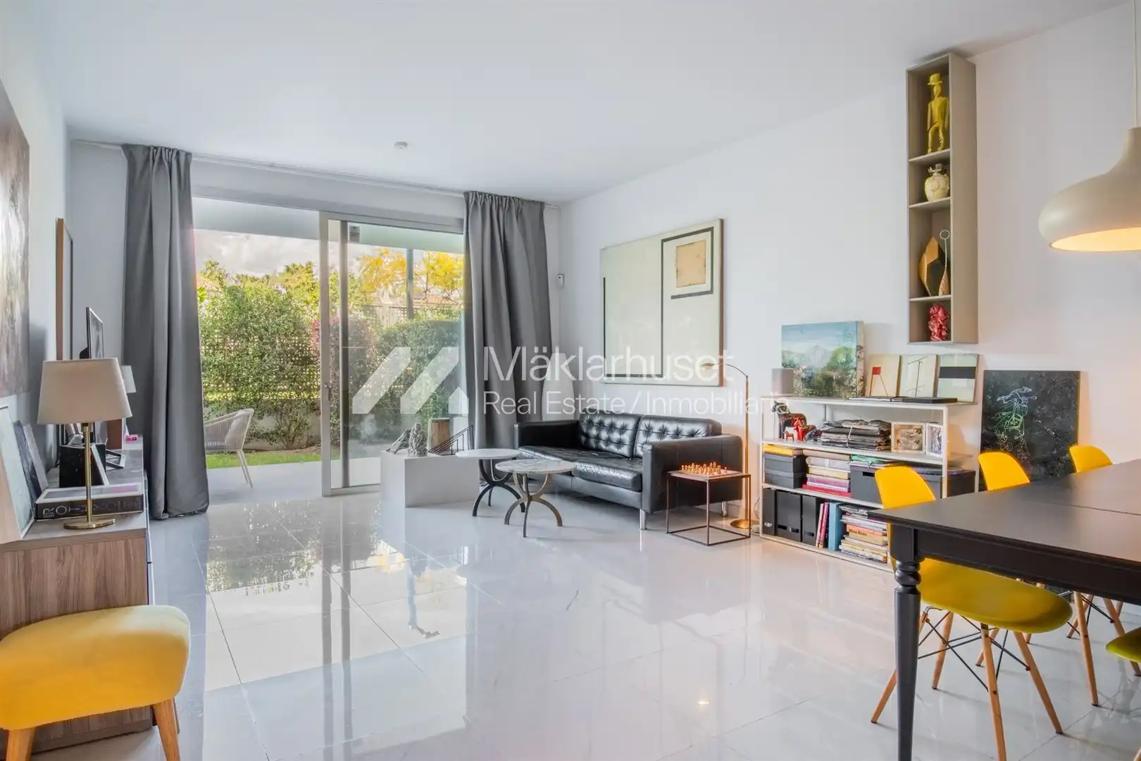 Sala de estar de Apartamento en venta en Estepona con Terraza