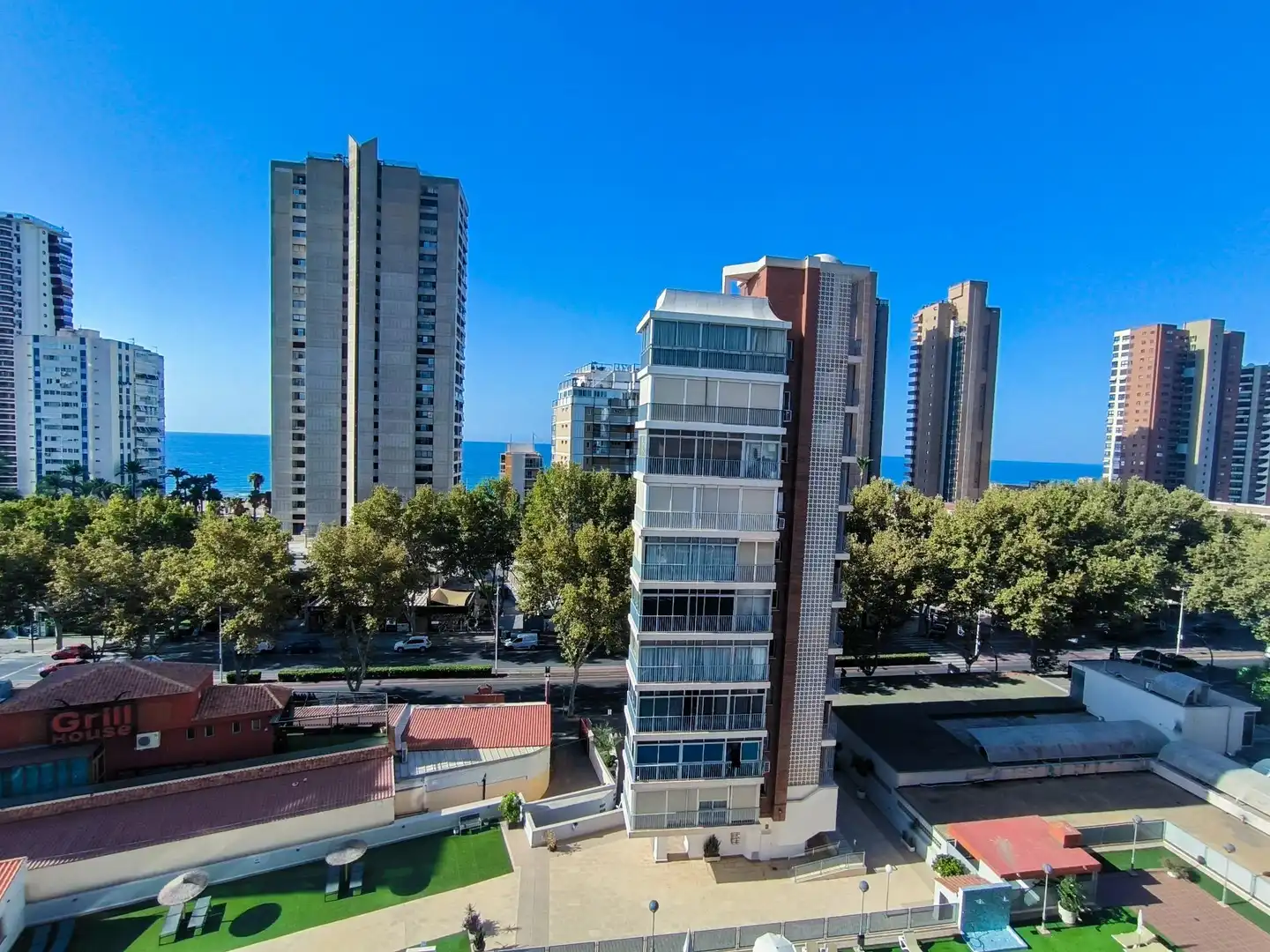 Außenansicht von Wohnung zum Verkauf in Benidorm mit Klimaanlage, Parkett und Terrasse