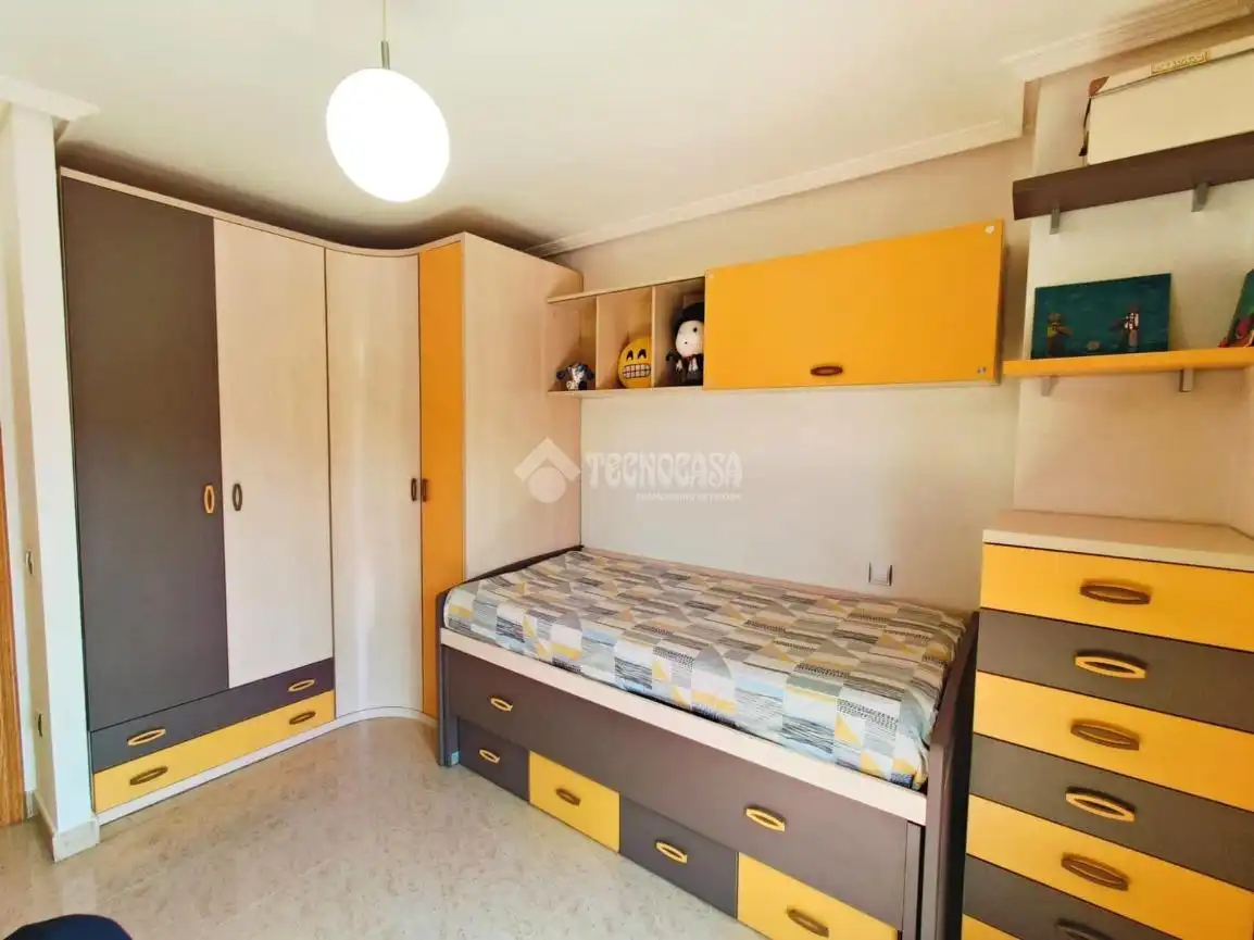 Casa aparellada en venda a Medina del Campo, imagen 31