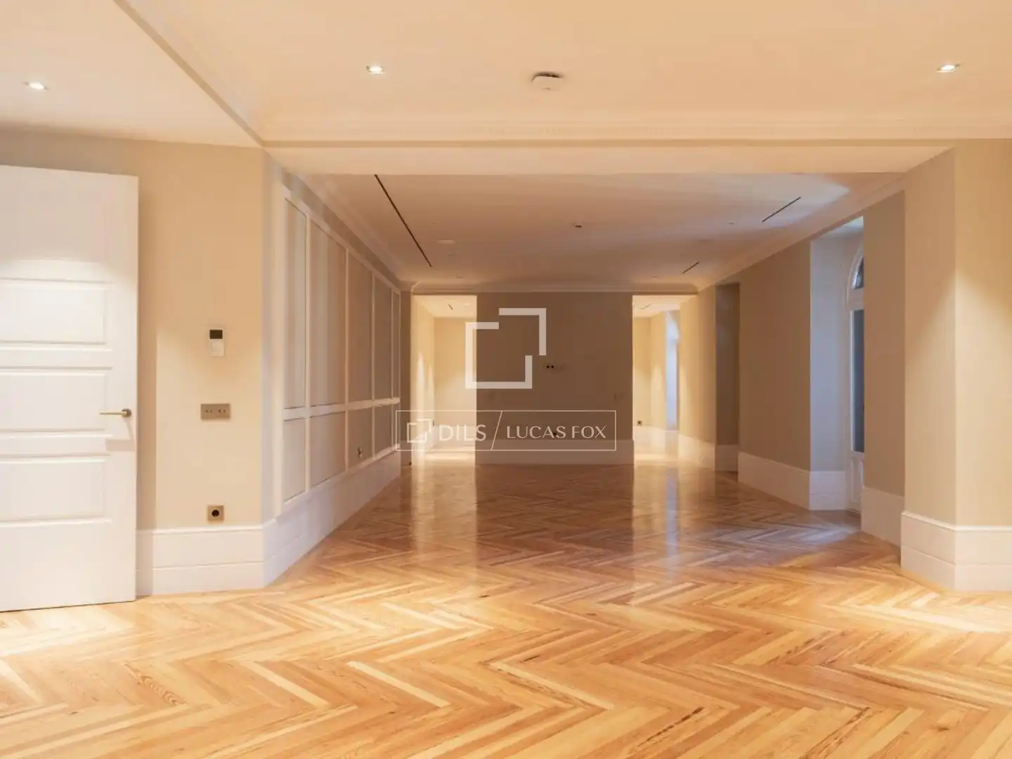 Attic for sale in Madrid  with Air Conditioner, Heating and Parquet flooring