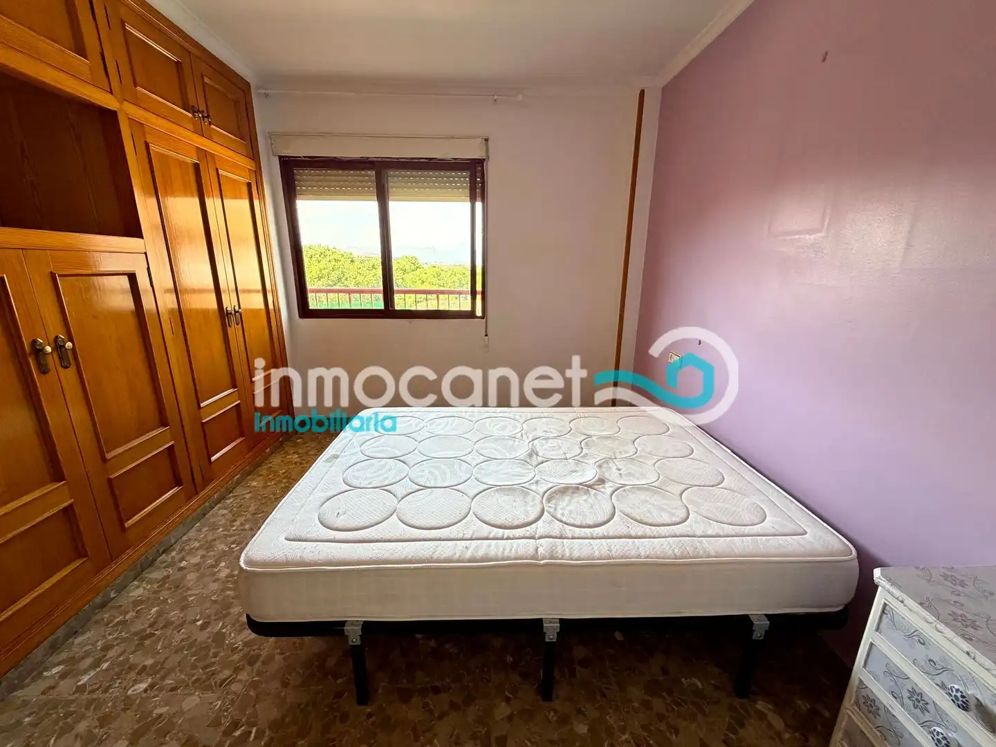 Habitación de Apartamento en venta en Oliva con Balcón