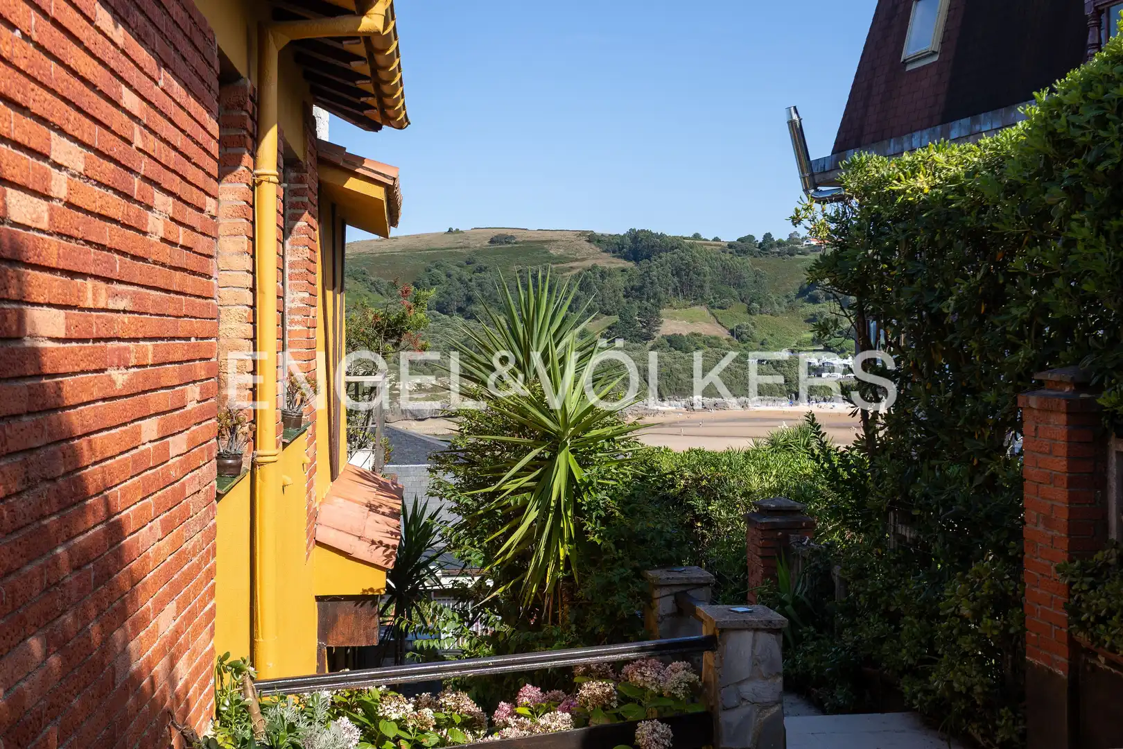 Exterior view of Houses for sale in Bareyo  with Heating, Private garden and Terrace