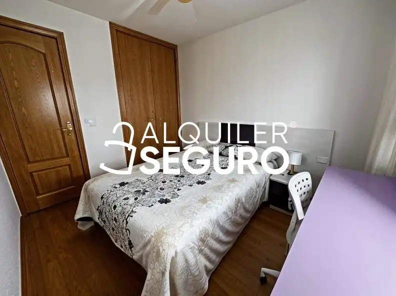 Bedroom of Flat for rent in Latina