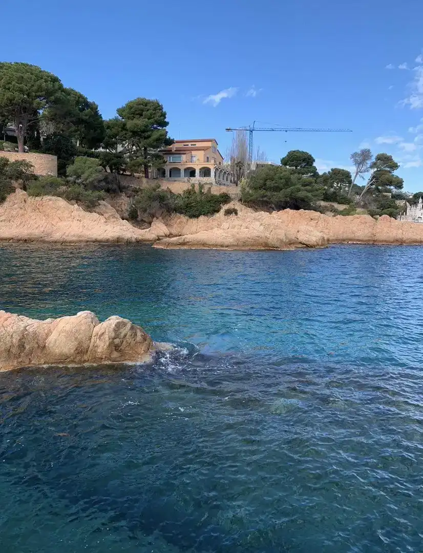Country house zur Miete in Sant Feliu de Guíxols mit Klimaanlage, Privatgarten und Möbliert