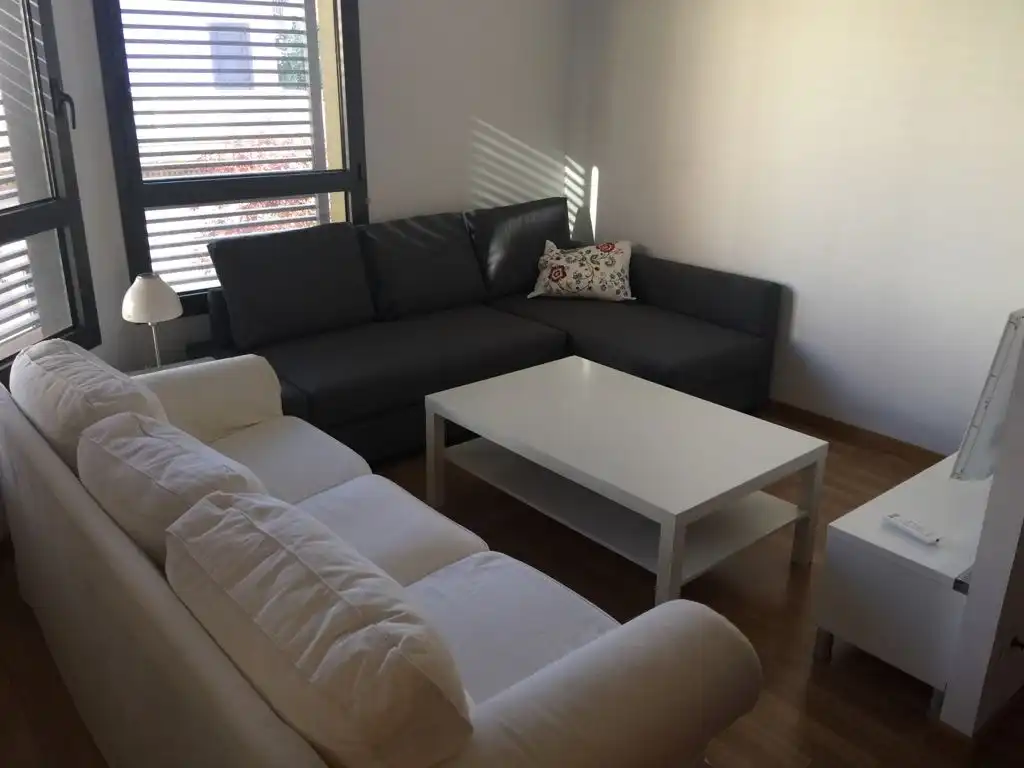 Sala de estar de Apartamento en venta en L'Hospitalet de Llobregat