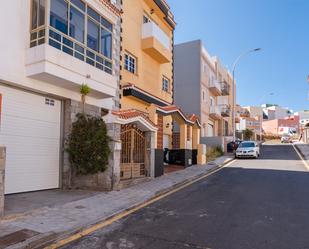 Exterior view of Single-family semi-detached for sale in  Santa Cruz de Tenerife Capital  with Terrace and Balcony