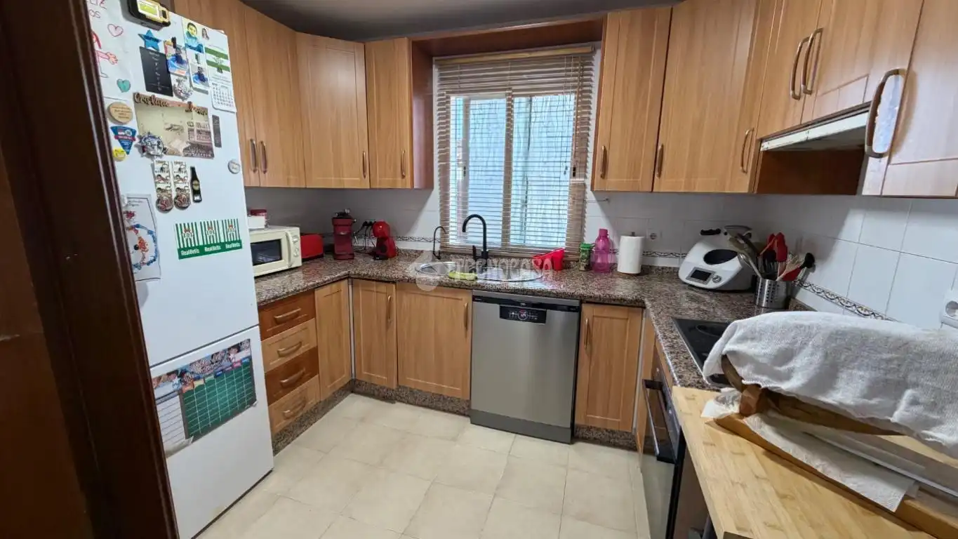 Casa aparellada en venda a Albaida del Aljarafe, imagen 10