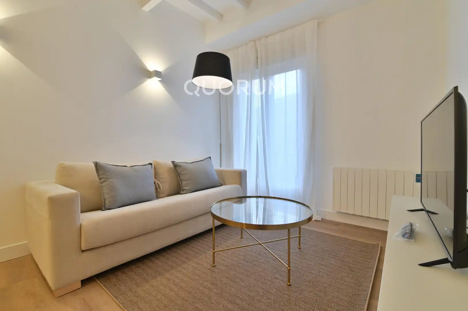 Sala de estar de Piso de alquiler en Bilbao  con Balcón