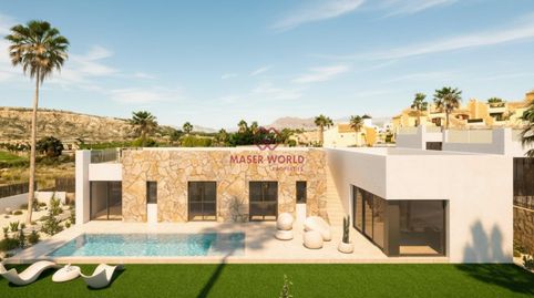 Villas de lujo de nueva construcción junto al campo de golf La Finca en Algorfa
