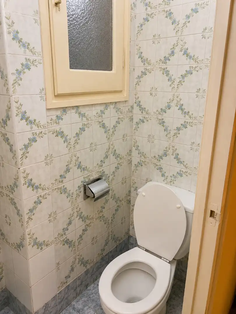 Bany de Pis en venda en Barcelona amb Balcó