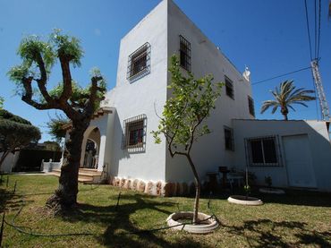 Villa zum Verkauf in Orihuela Costa