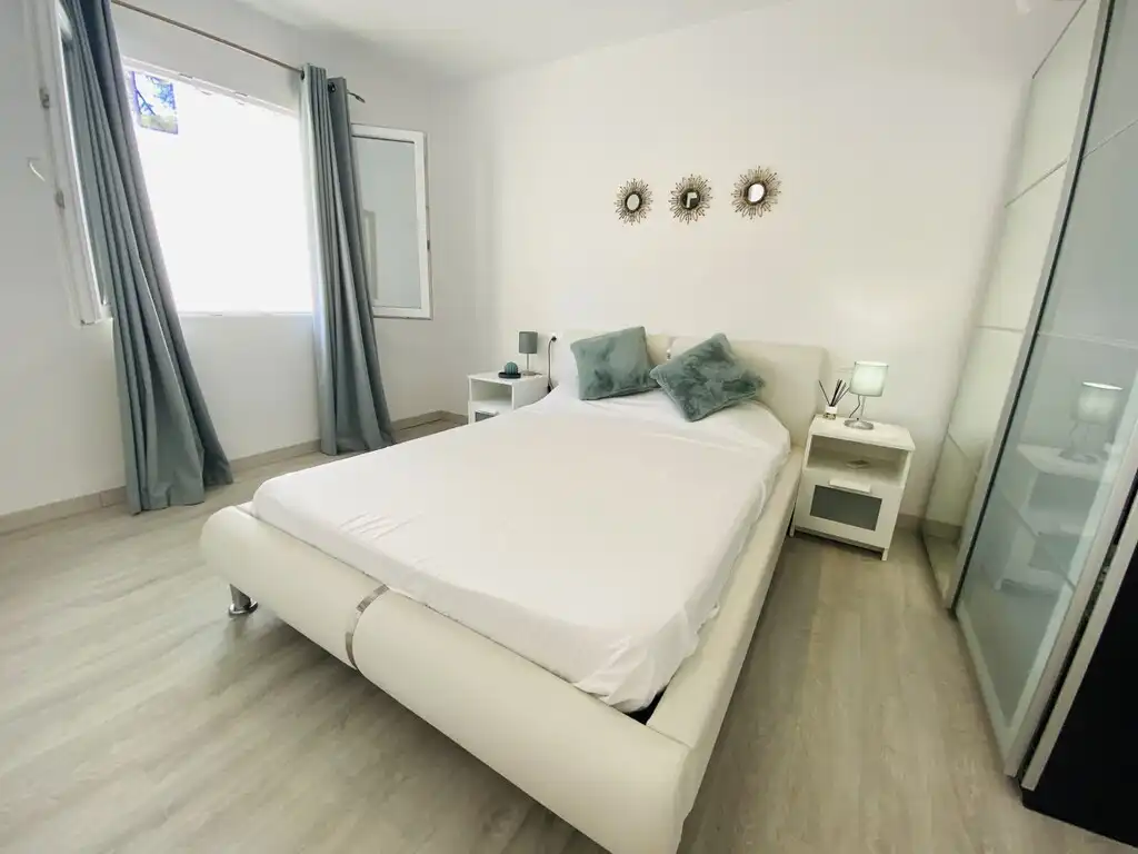 Bedroom of Houses for sale in Calvià  with Air Conditioner, Private garden and Terrace