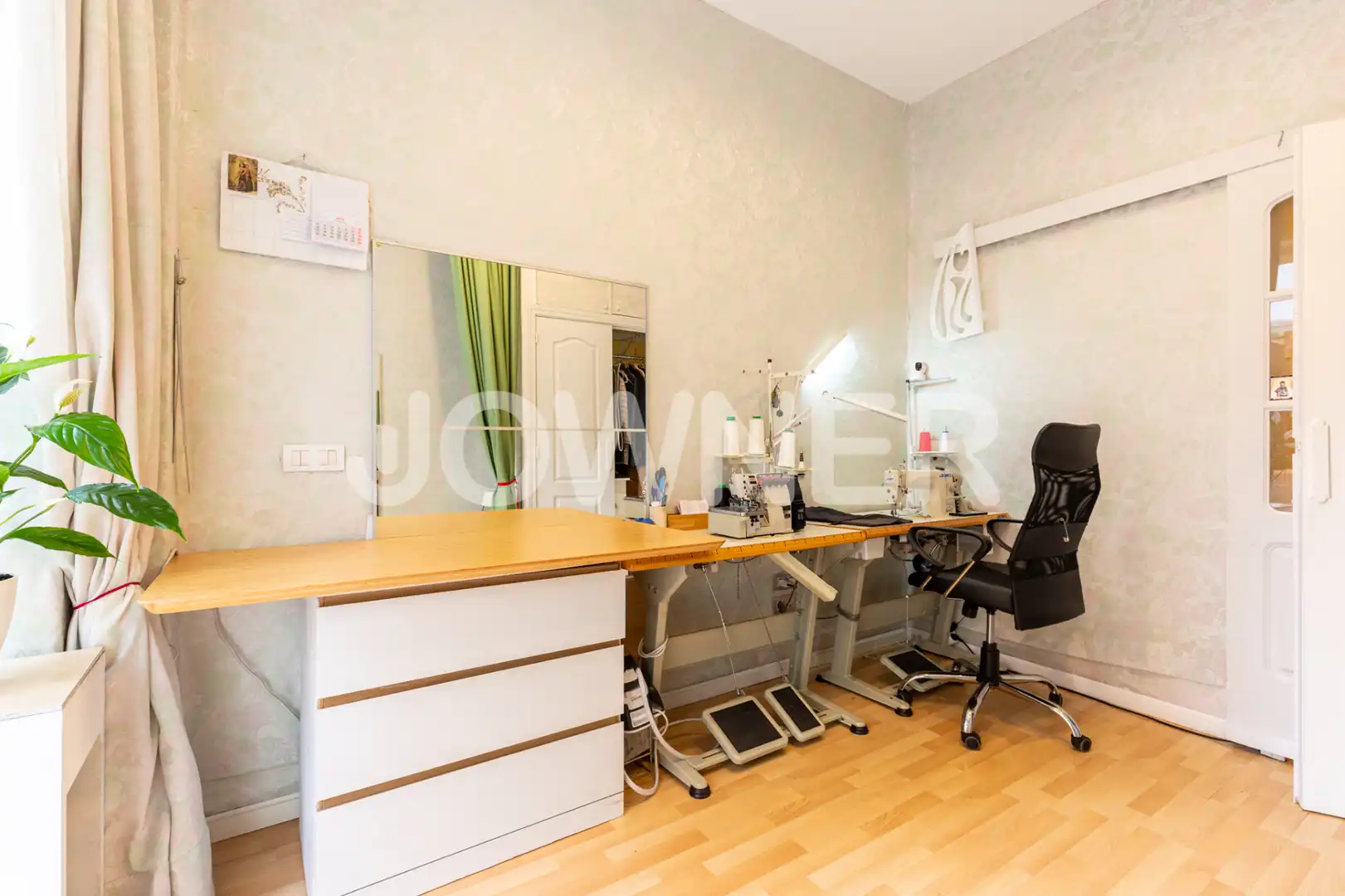 Premises for rent in  Madrid Capital  with Furnished