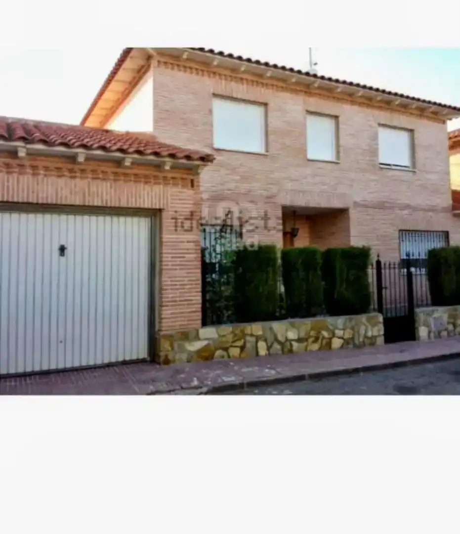 Vista exterior de Casa o xalet en venda en Santa Olalla