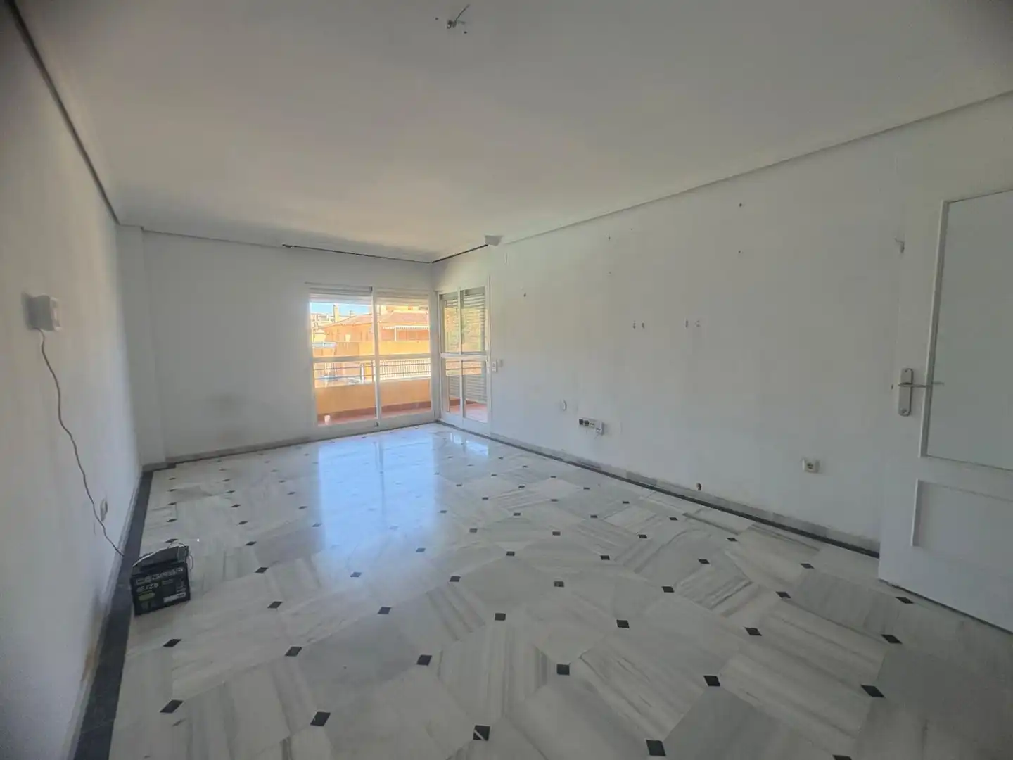 Sala de estar de Piso en venta en Torremolinos con Calefacción, Terraza y Trastero