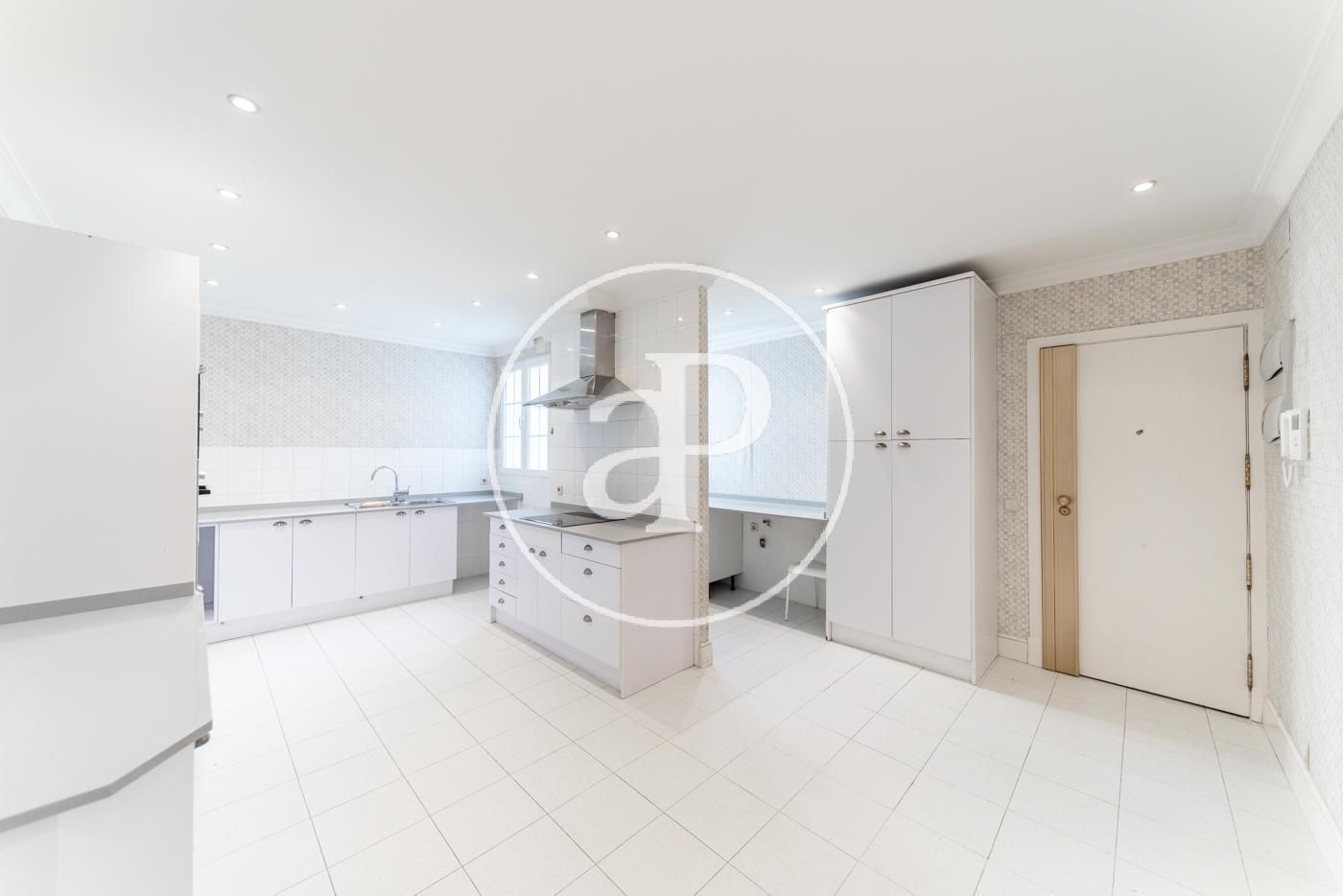 3 hab, 200m² en Hispanoamérica - Bernabéu, Chamartín,  Madrid Capital - Image 5