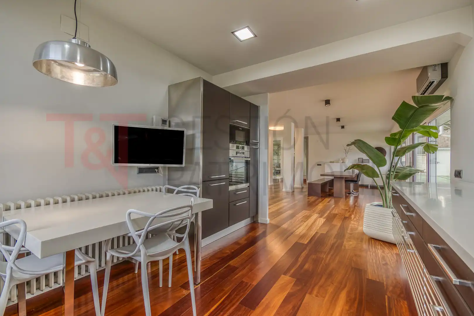 Sala de estar de Casa o chalet en venta en Canovelles con Aire acondicionado, Calefacción y Jardín privado