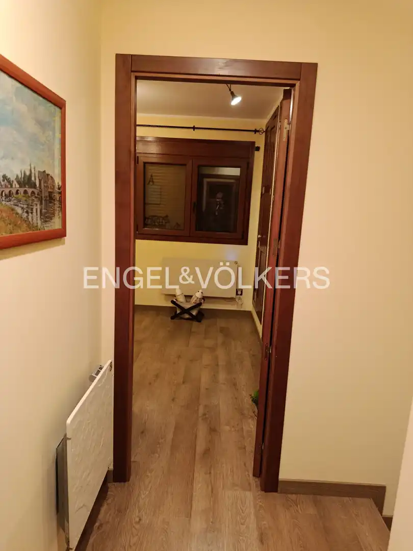 Casa adosada en venda en Navarredonda y San Mamés amb Calefacció, Parquet i Moblat
