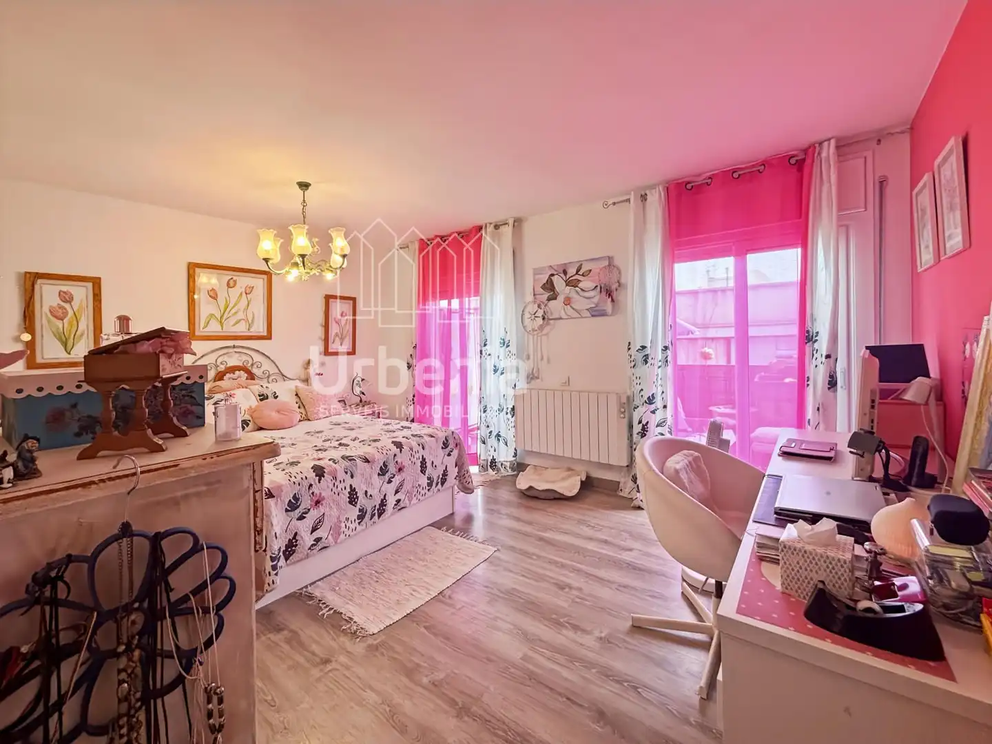 Bedroom of Flat for sale in Pineda de Mar
