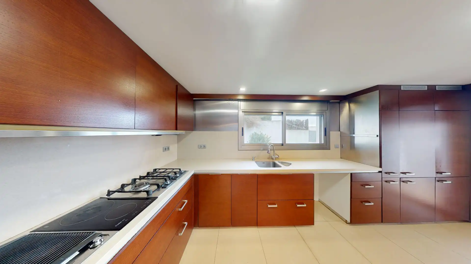 Cocina de Casa o chalet en venta en Sant Andreu de Llavaneres con Aire acondicionado, Calefacción y Jardín privado