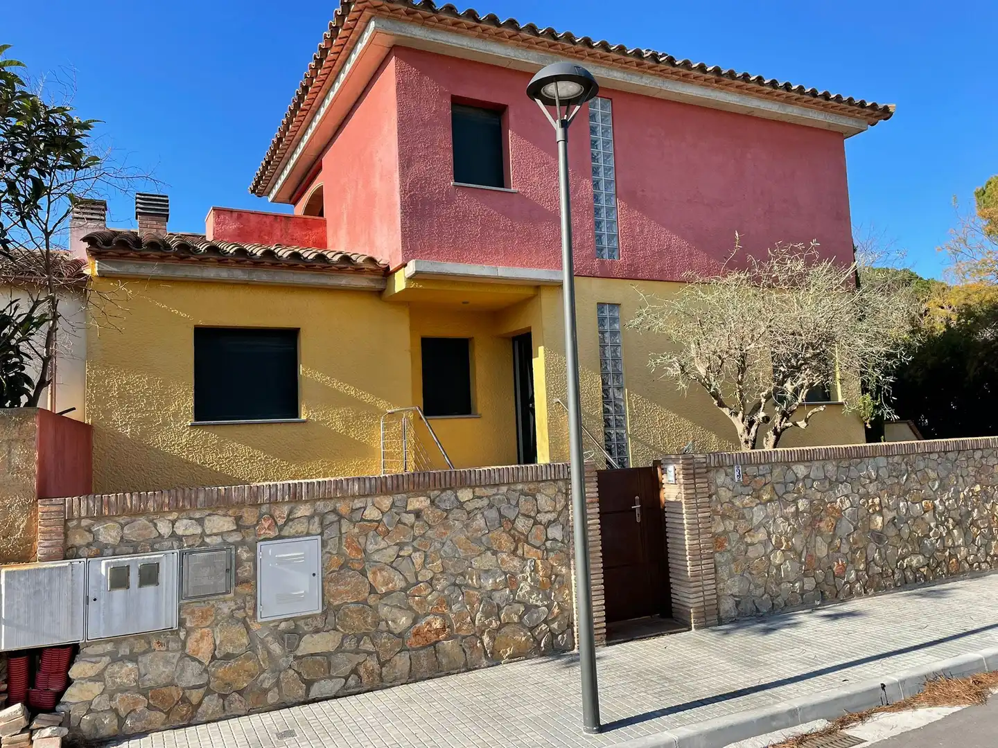 Doppelhaushälfte mit Terrasse zum Verkauf in Riells