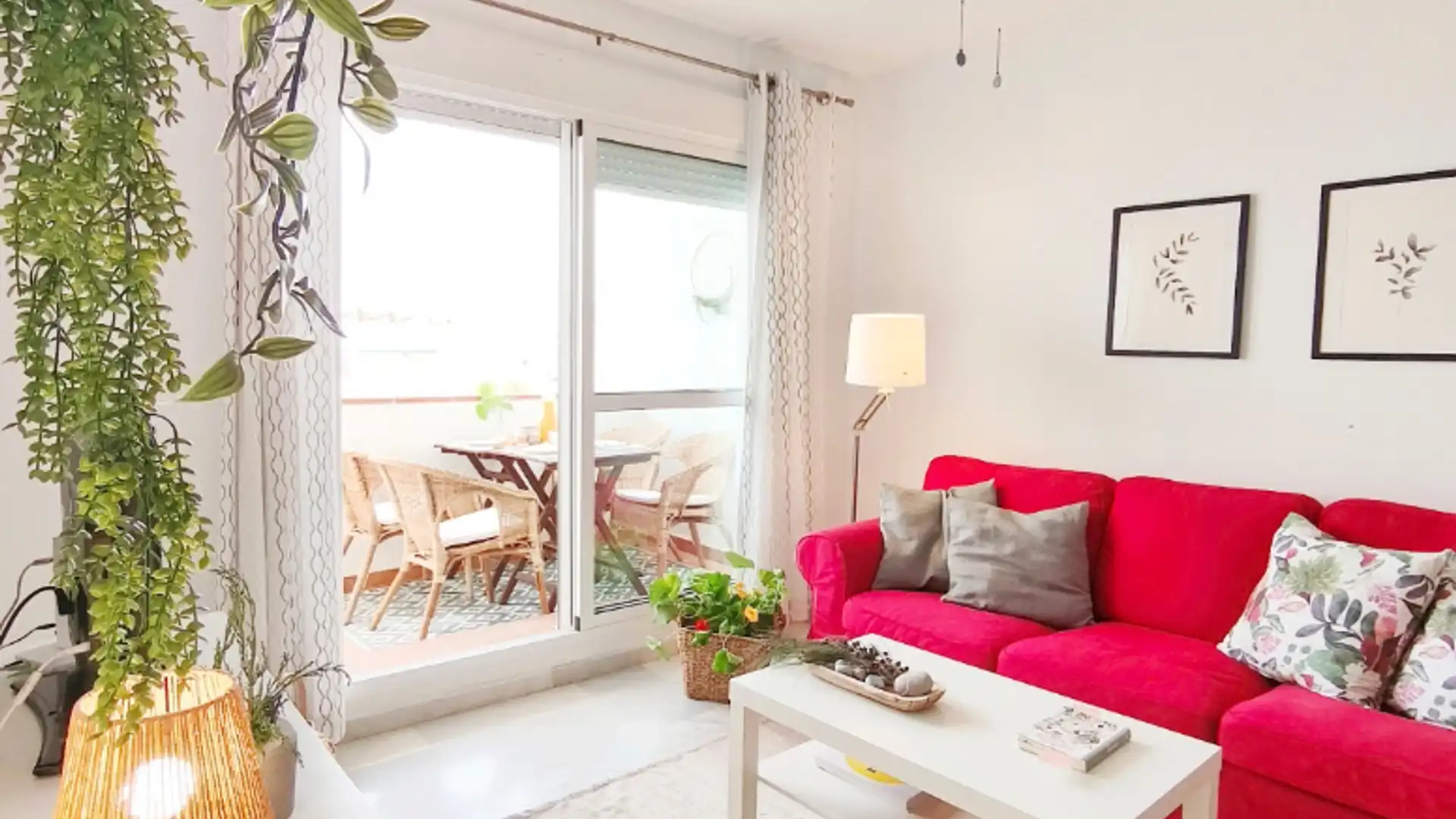 Sala d'estar de Àtic en venda en  Almería Capital amb Aire condicionat, Terrassa i Moblat