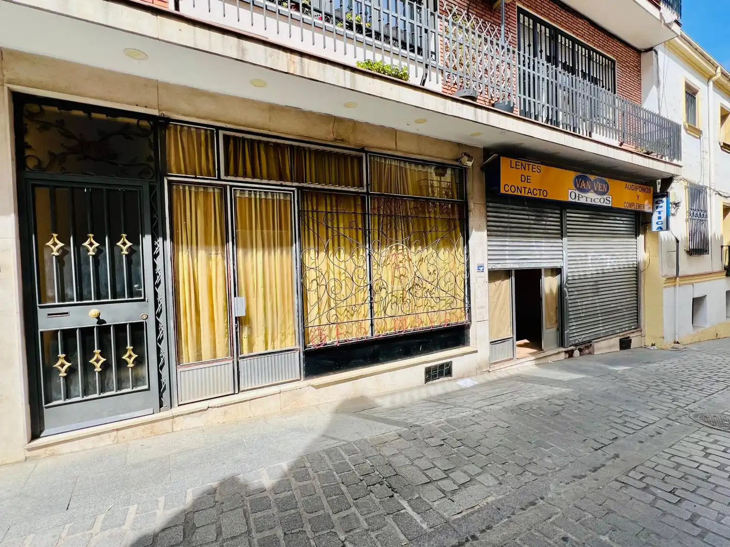 Vista exterior de Local en venda en Arganda del Rey amb Alarma