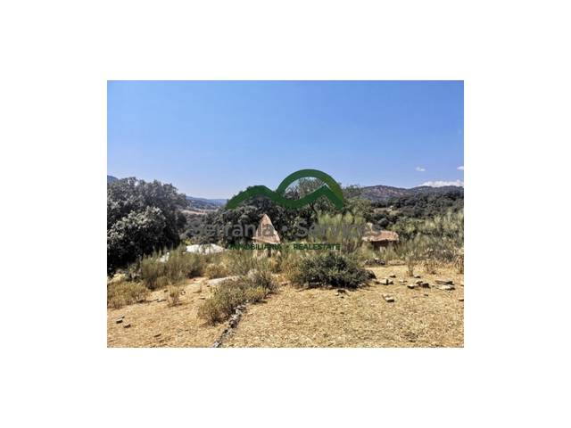 Casa-chalet en Venta en Algatocín