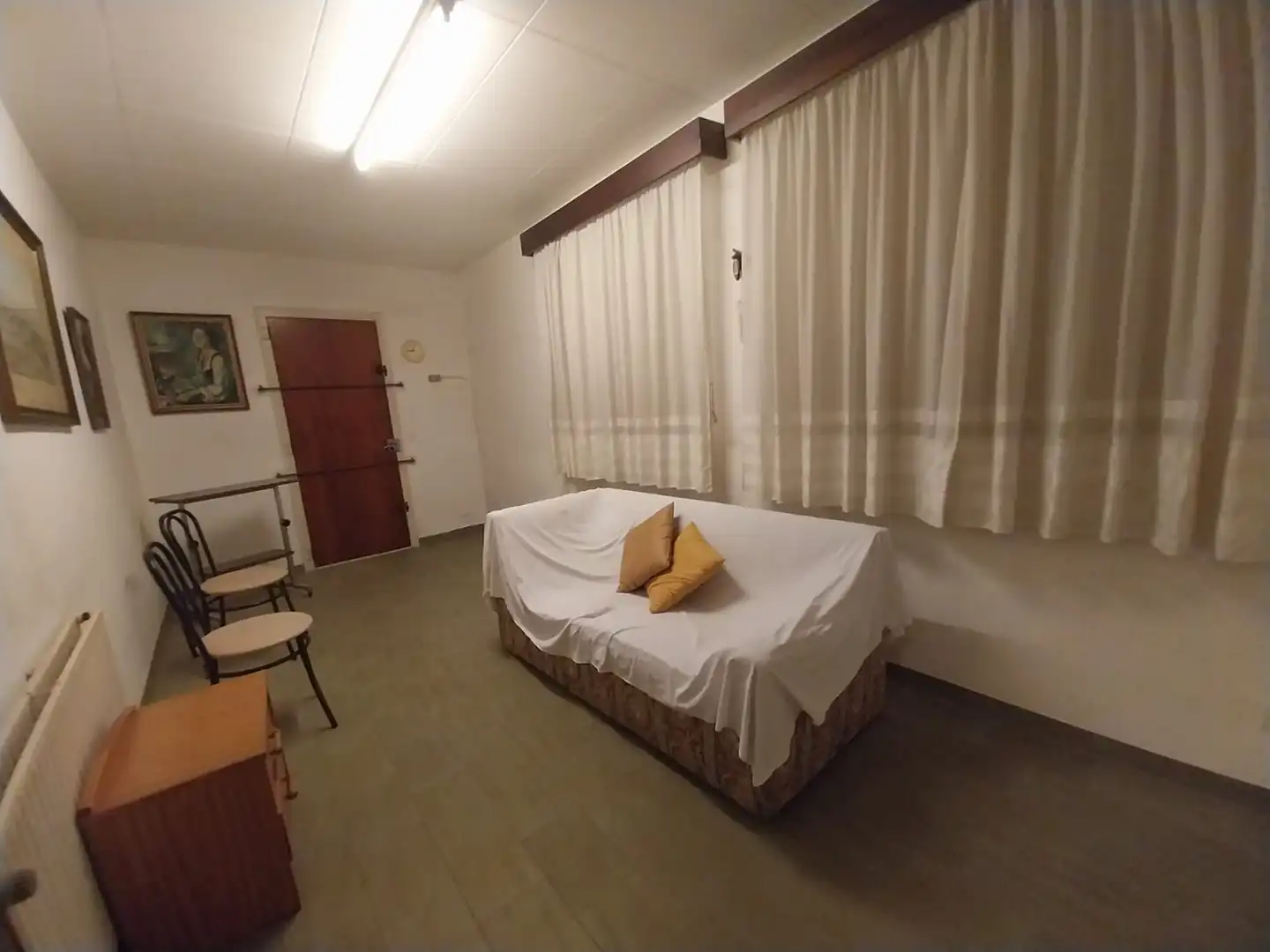Sala de estar de Casa adosada en venta en Bellcaire d'Empordà con Trastero y Amueblado