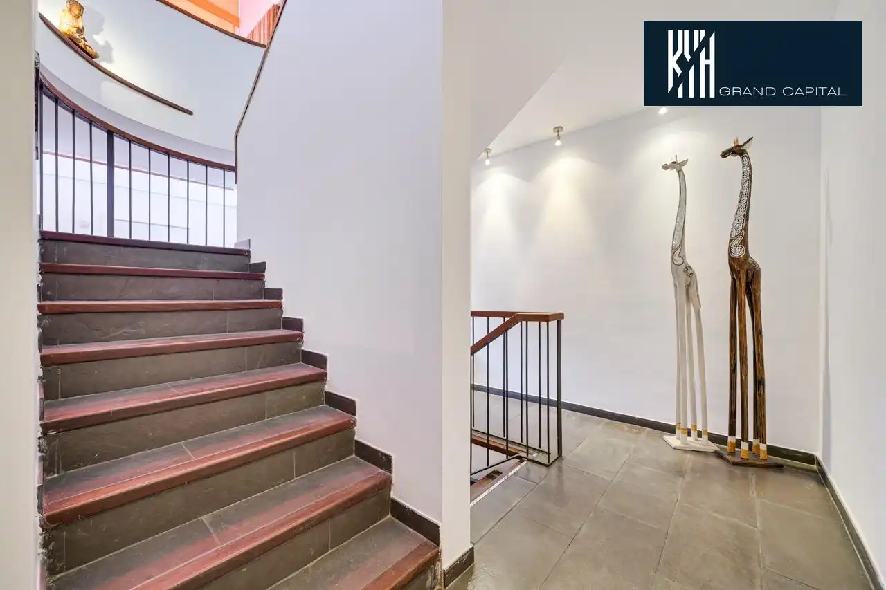 Detached house with pool for sale in Carrer Carrer Alexandria, imagen 22
