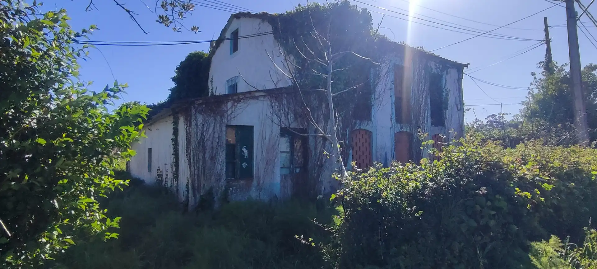 Vista exterior de Casa o xalet en venda en Ferrol amb Jardí privat