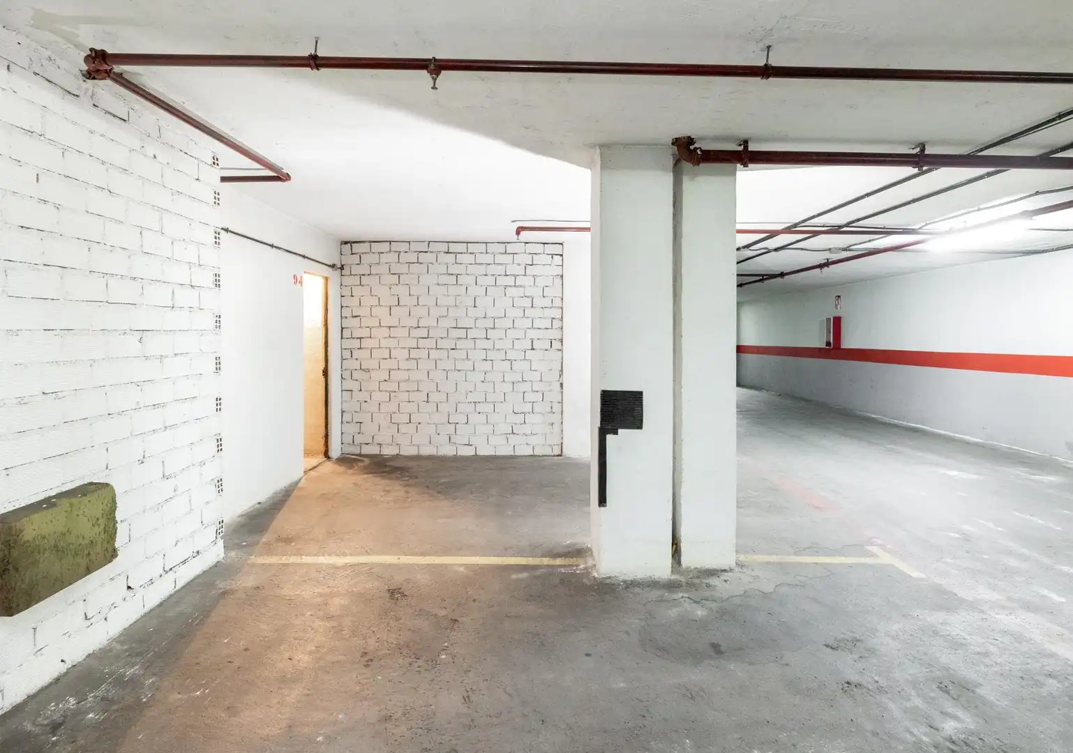 Parkplatz von Garage zum Verkauf in Granada