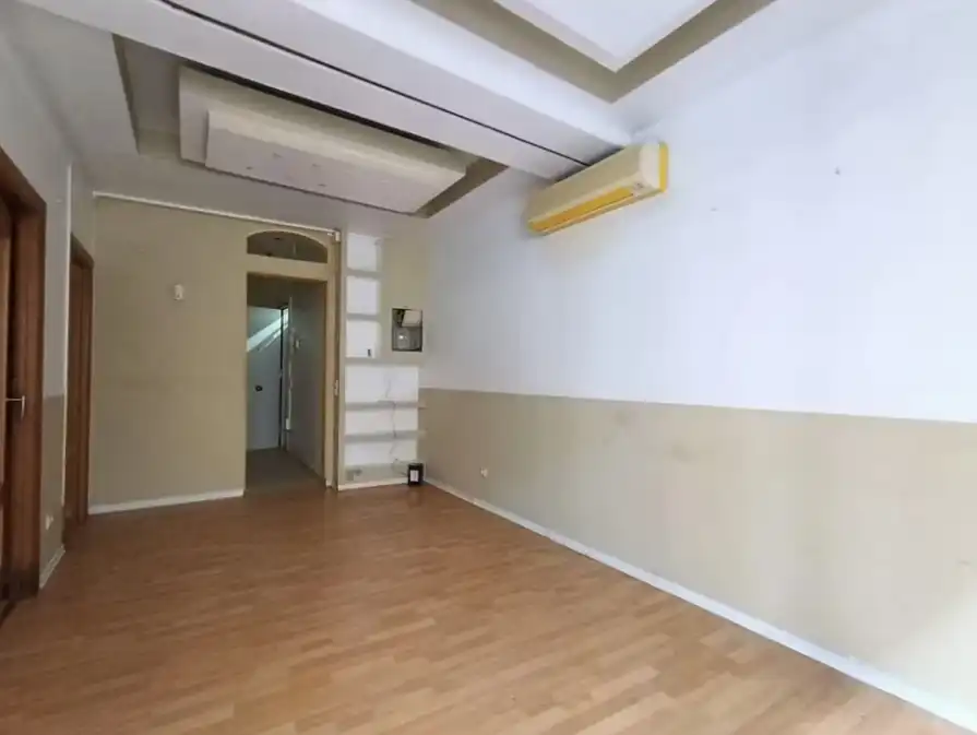Appartamento con terrazza in vendita a Carrer de Sant Bertran