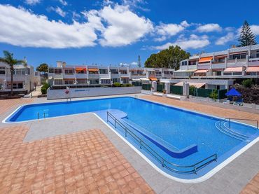 Estudio con piscina en venta en Costa del Silencio