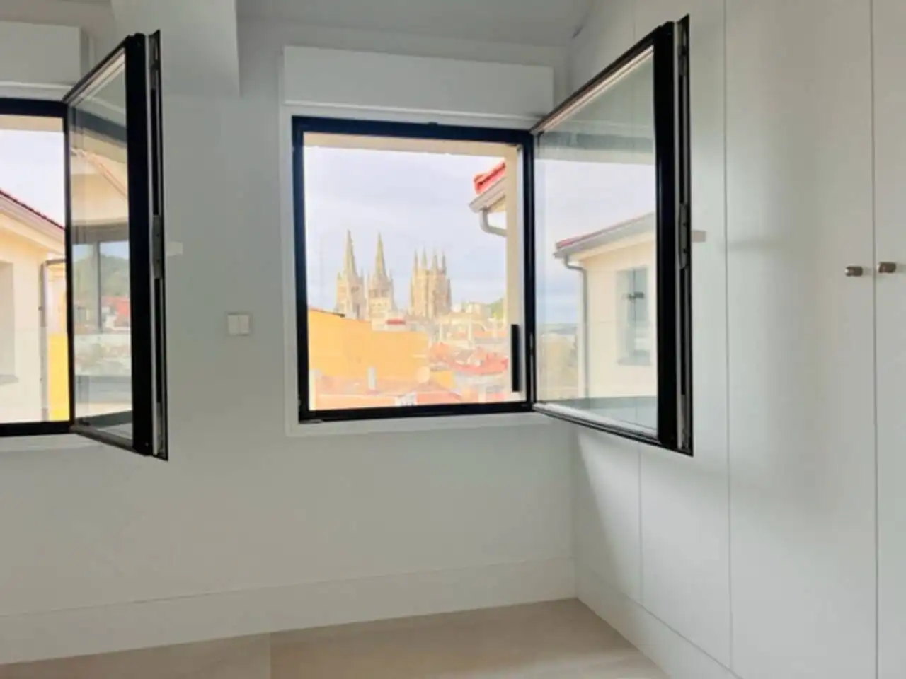 Dormitori de Dúplex en venda en Burgos amb Calefacció i Balcó