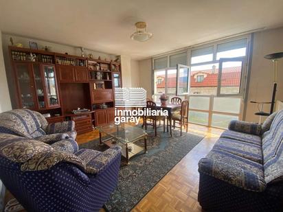 Living room of Flat for sale in Villarcayo de Merindad de Castilla la Vieja  with Heating, Storage room and Furnished