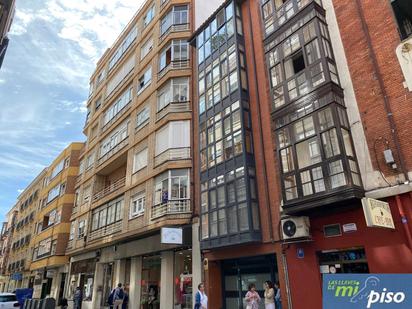 Exterior view of Flat for sale in Valladolid Capital  with Heating, Parquet flooring and Terrace