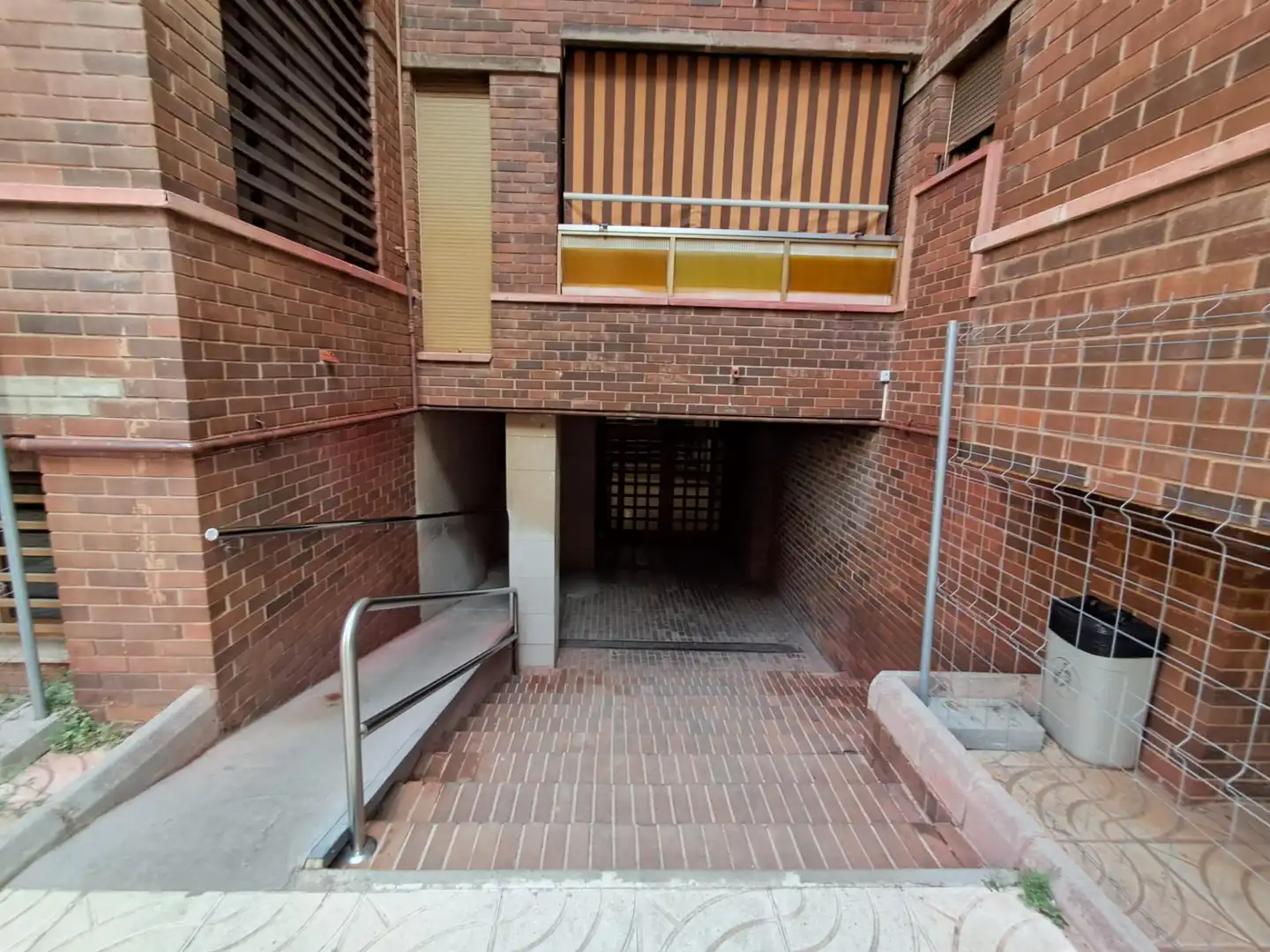 Flat with terrace for sale in Avenida Avenida Río Ebre, imagen 4